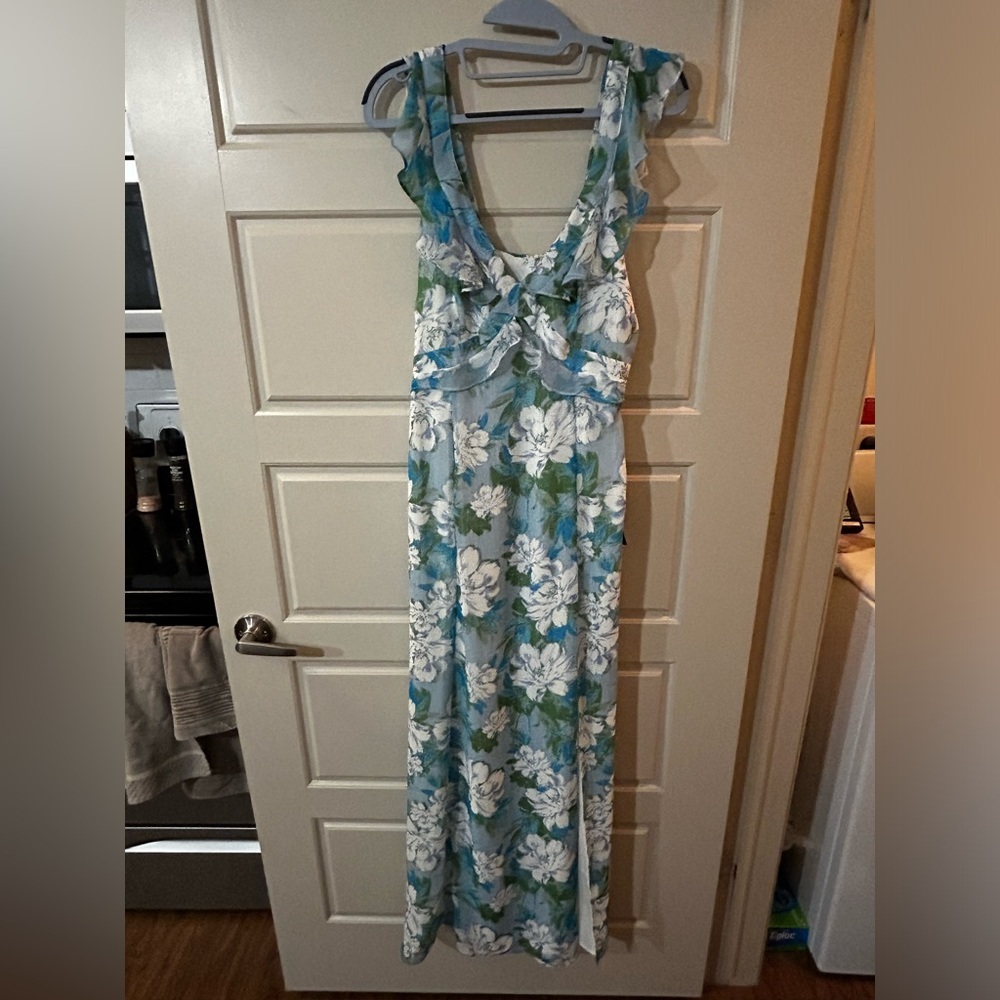 NEW! Lulu’s Sensational Spring Light Blue Floral Print Ruffled Maxi Dress 🌷 - Picture 6 of 13